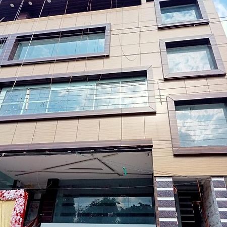 Hotel Citrus Lucknow Eksteriør billede