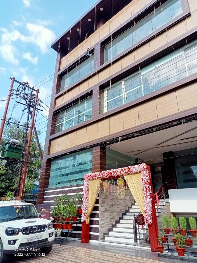 Hotel Citrus Lucknow Eksteriør billede