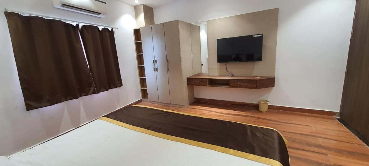 Hotel Citrus Lucknow Eksteriør billede